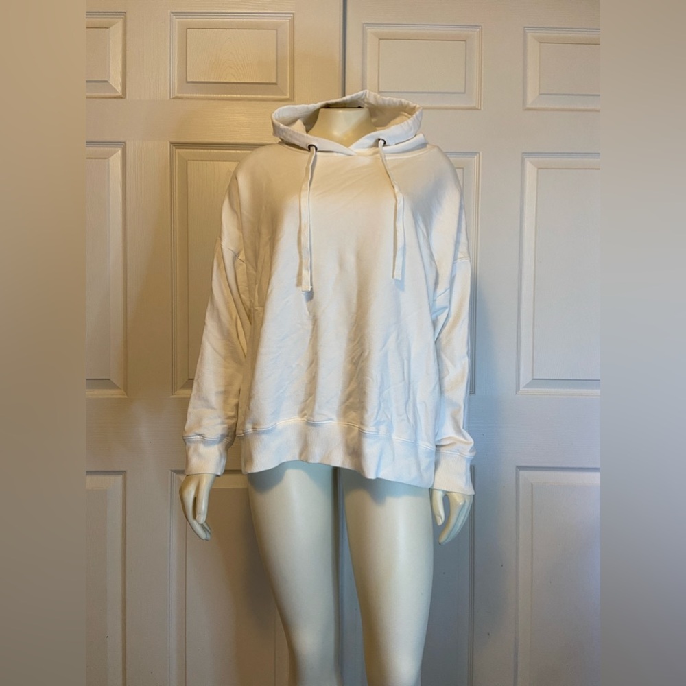 BUFFALO DAVID BITTON white sweatshirt / sweater